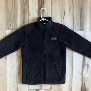 Gently used good condition Black North Face fleece size 14/16